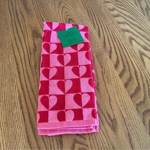 Kate Spade Valentine’s Day Split Hearts Dishtowel Set